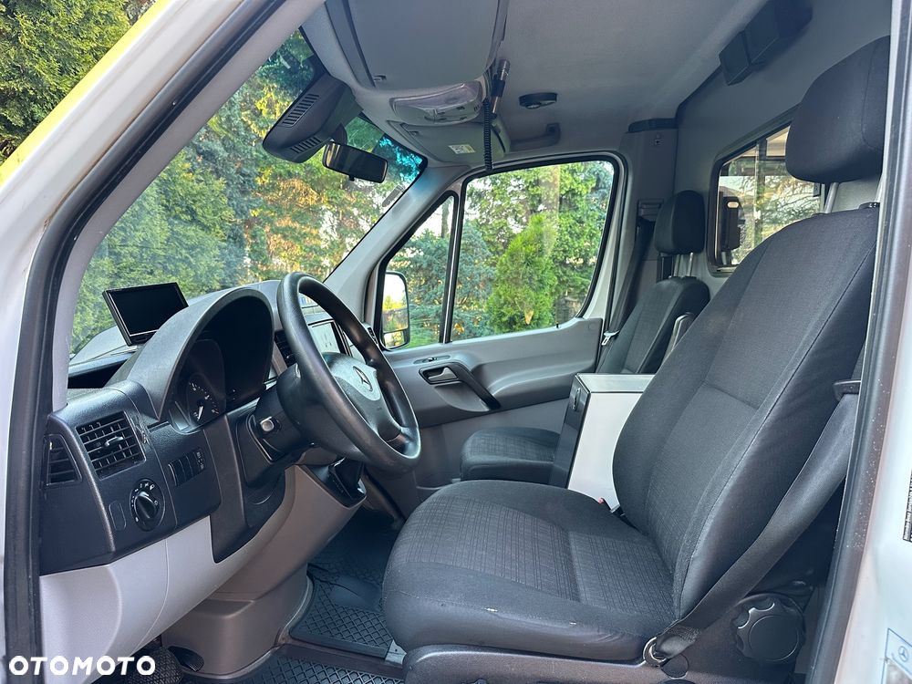 Mercedes-Benz Sprinter - 18
