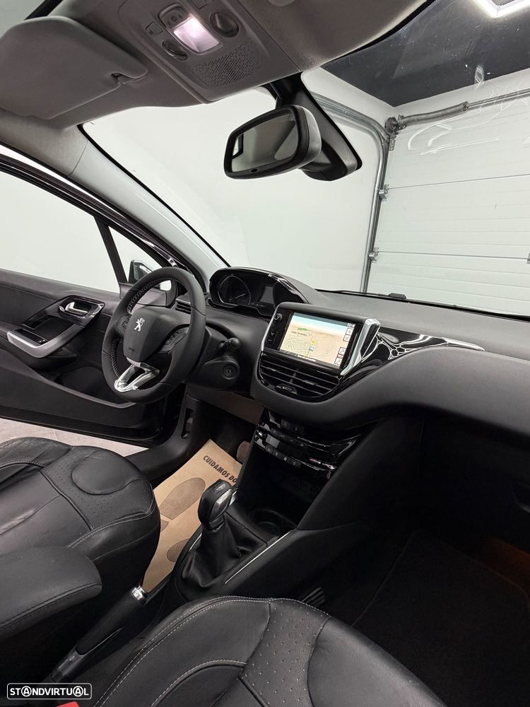 Peugeot 208 1.2 VTi Allure - 8