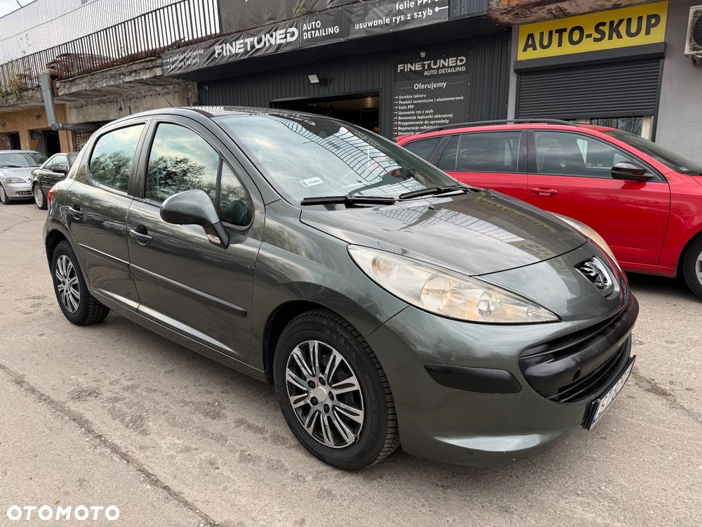 Peugeot 207 1.4 16V Trendy - 1