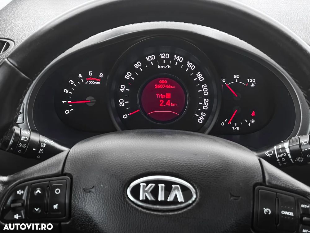 Kia Sportage - 12