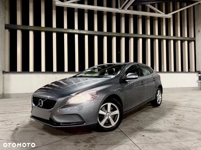 Volvo V40 D2 Drive-E Dynamic Edition - 1