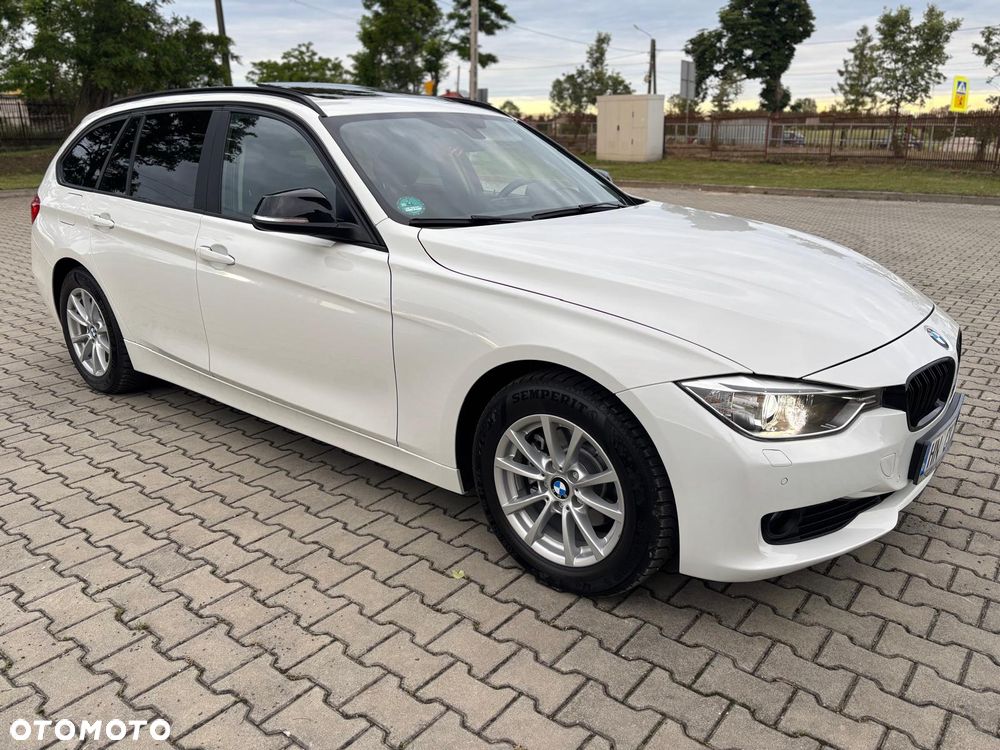 BMW Seria 3 318d Blue Performance Sport Line - 28