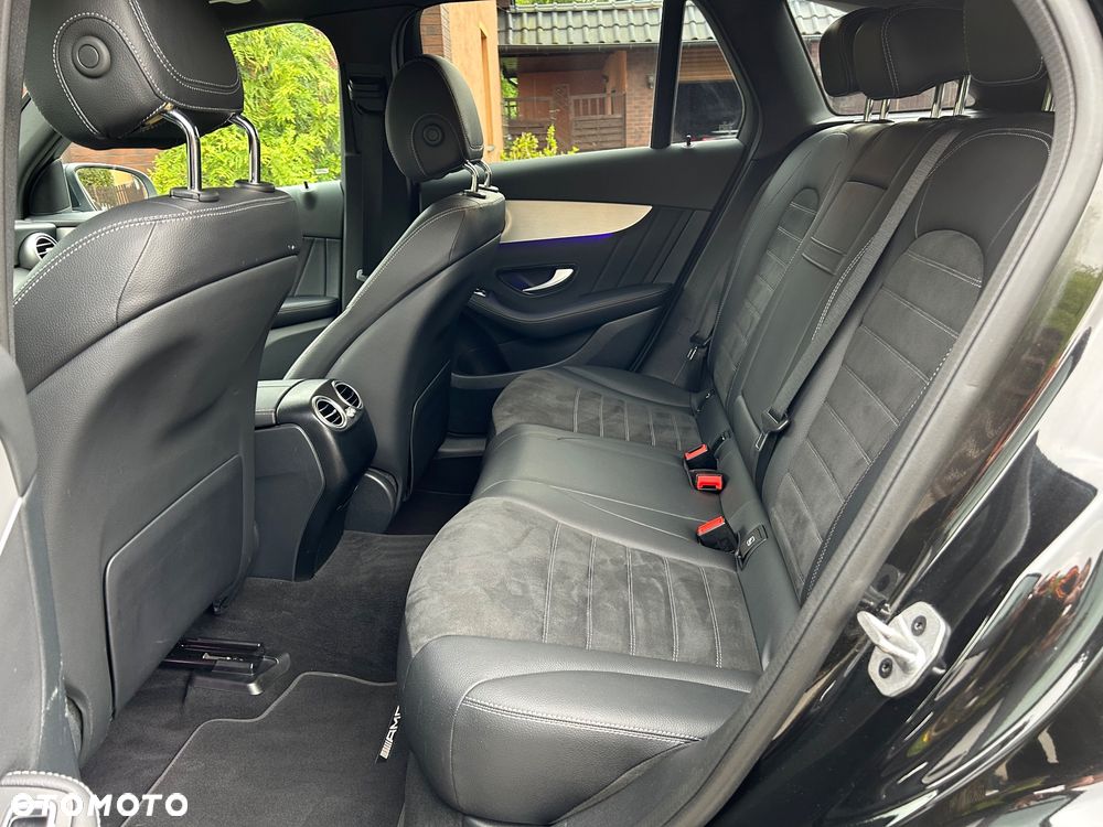 Mercedes-Benz GLC 300 de 4Matic 9G-TRONIC AMG Line Plus - 38