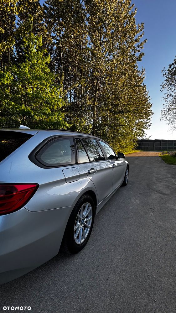 BMW Seria 3 318d DPF Edition Lifestyle - 8