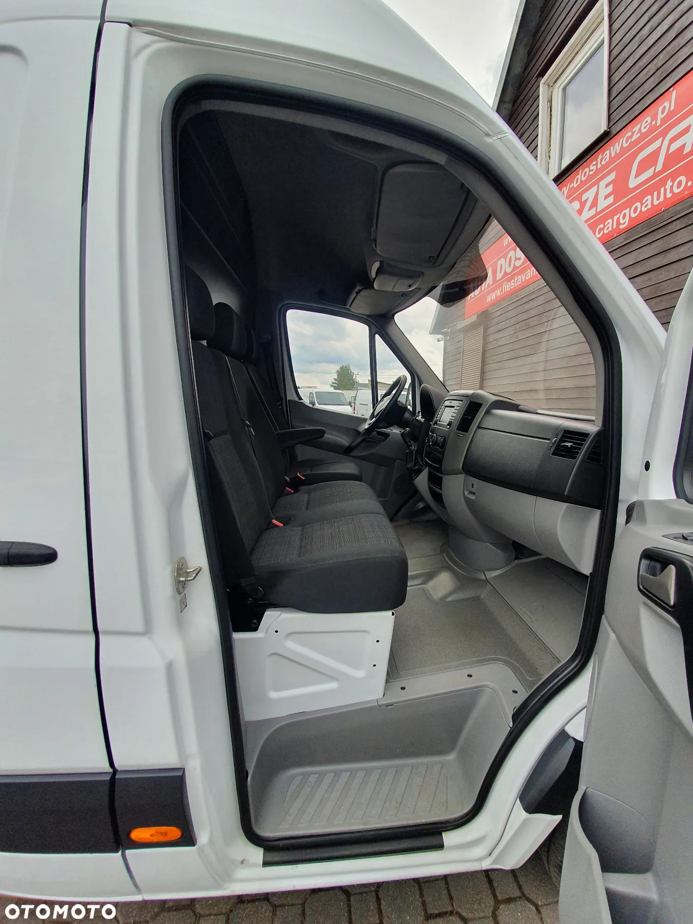 Mercedes-Benz SPRINTER - 13