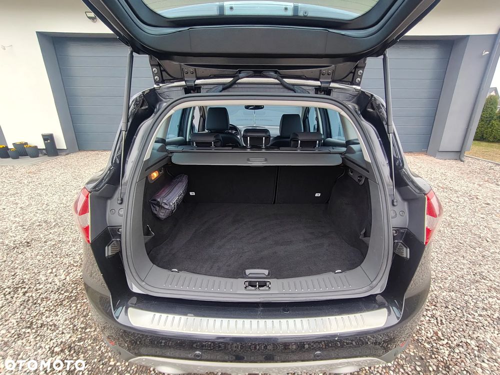 Ford Kuga - 13