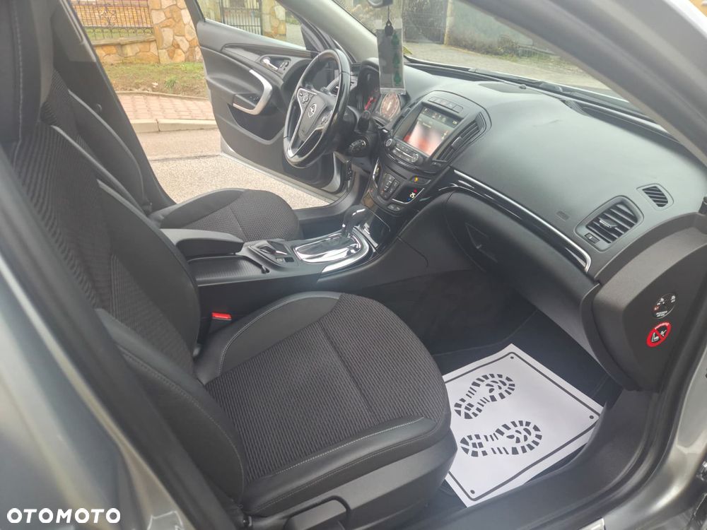 Opel Insignia - 17