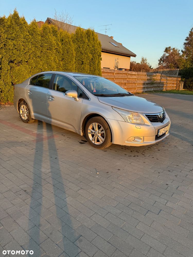 Toyota Avensis 2.0 D-4D Luna - 3
