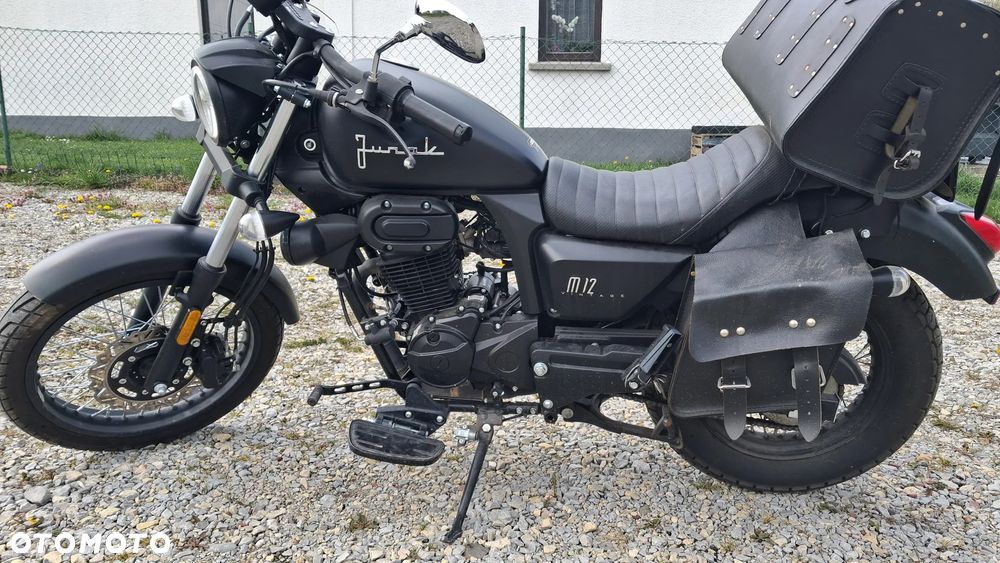 Junak M12 - 2