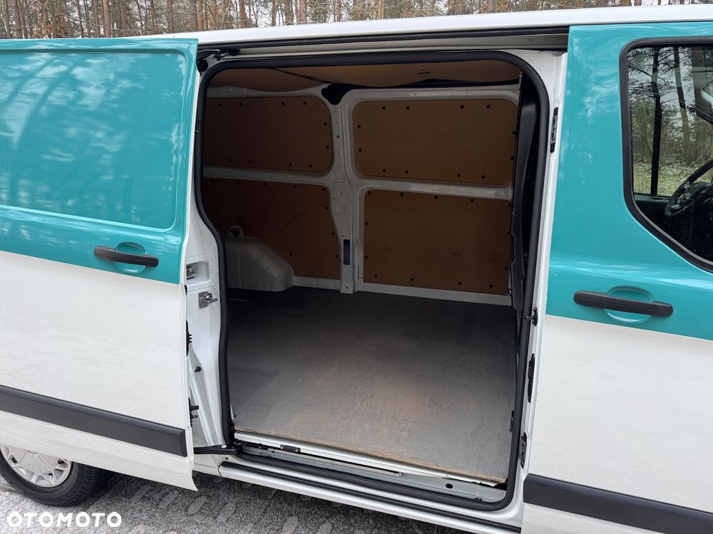 Ford Transit Custom Long - 22
