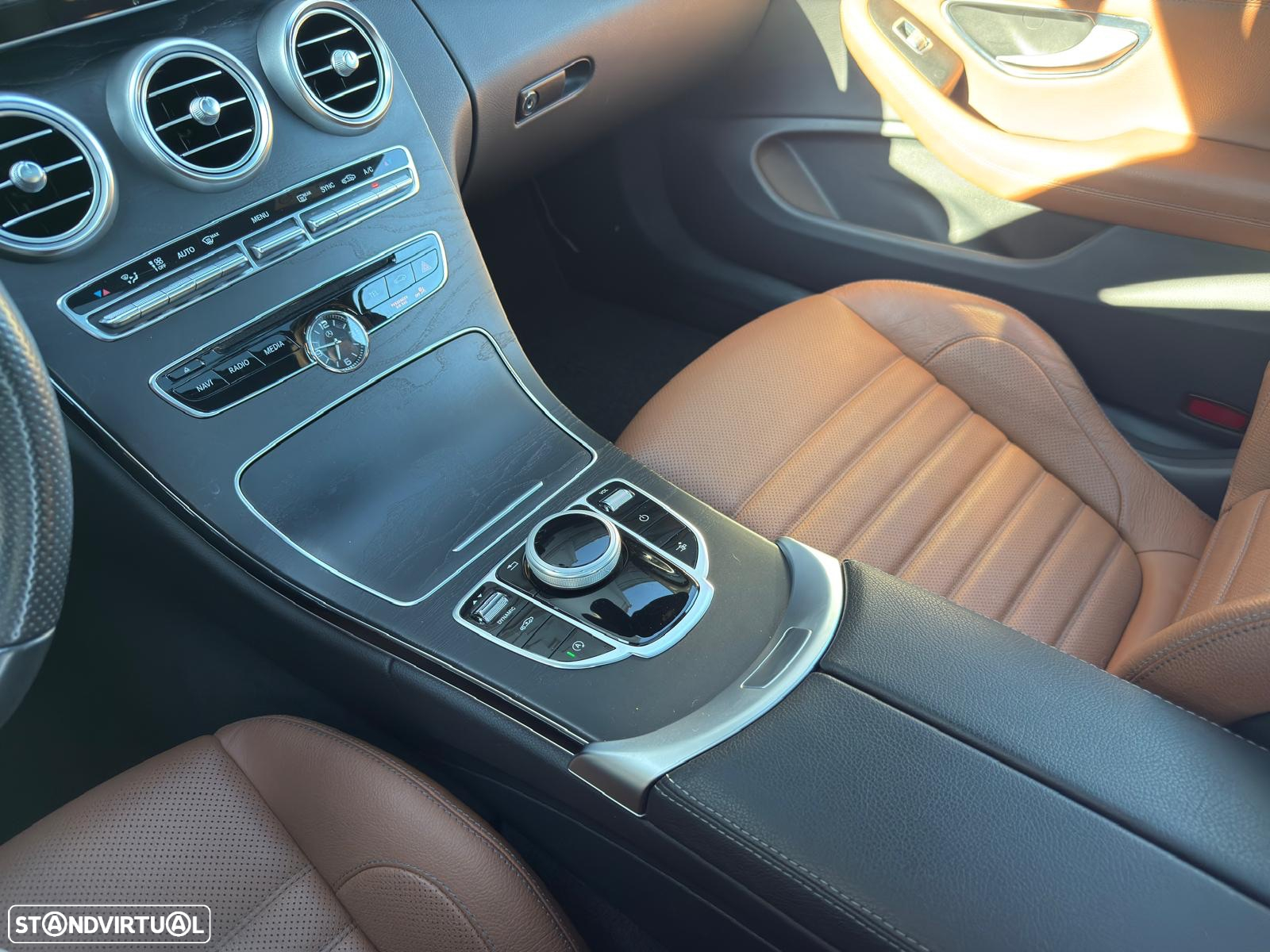 Mercedes-Benz C 220 d Coupe 4Matic 9G-TRONIC - 24