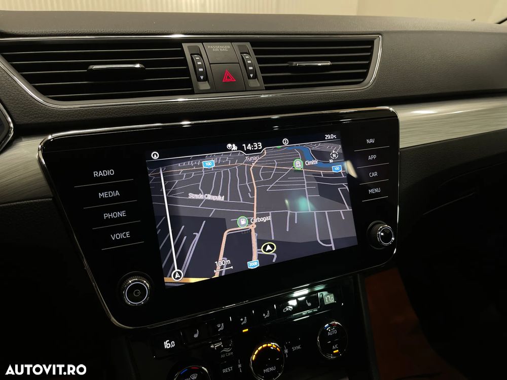 Skoda Superb 2.0 TDI DSG Ambition - 15