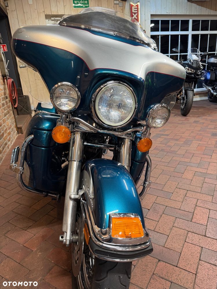 Harley-Davidson FLH Electra Glide - 25