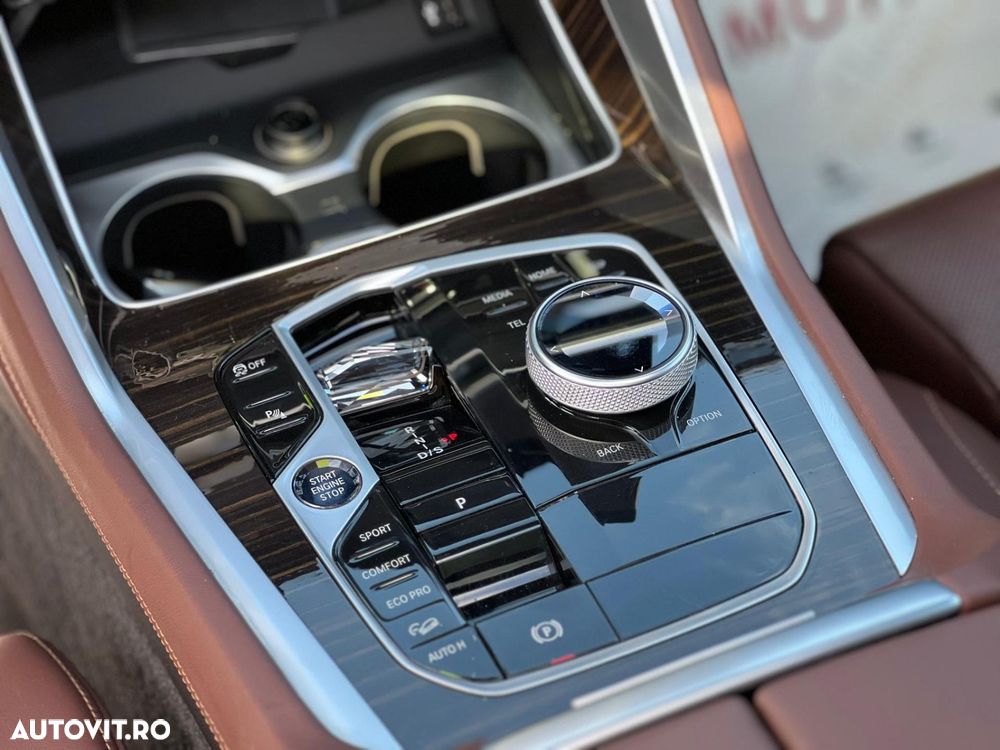 BMW X6 xDrive40i AT MHEV - 19