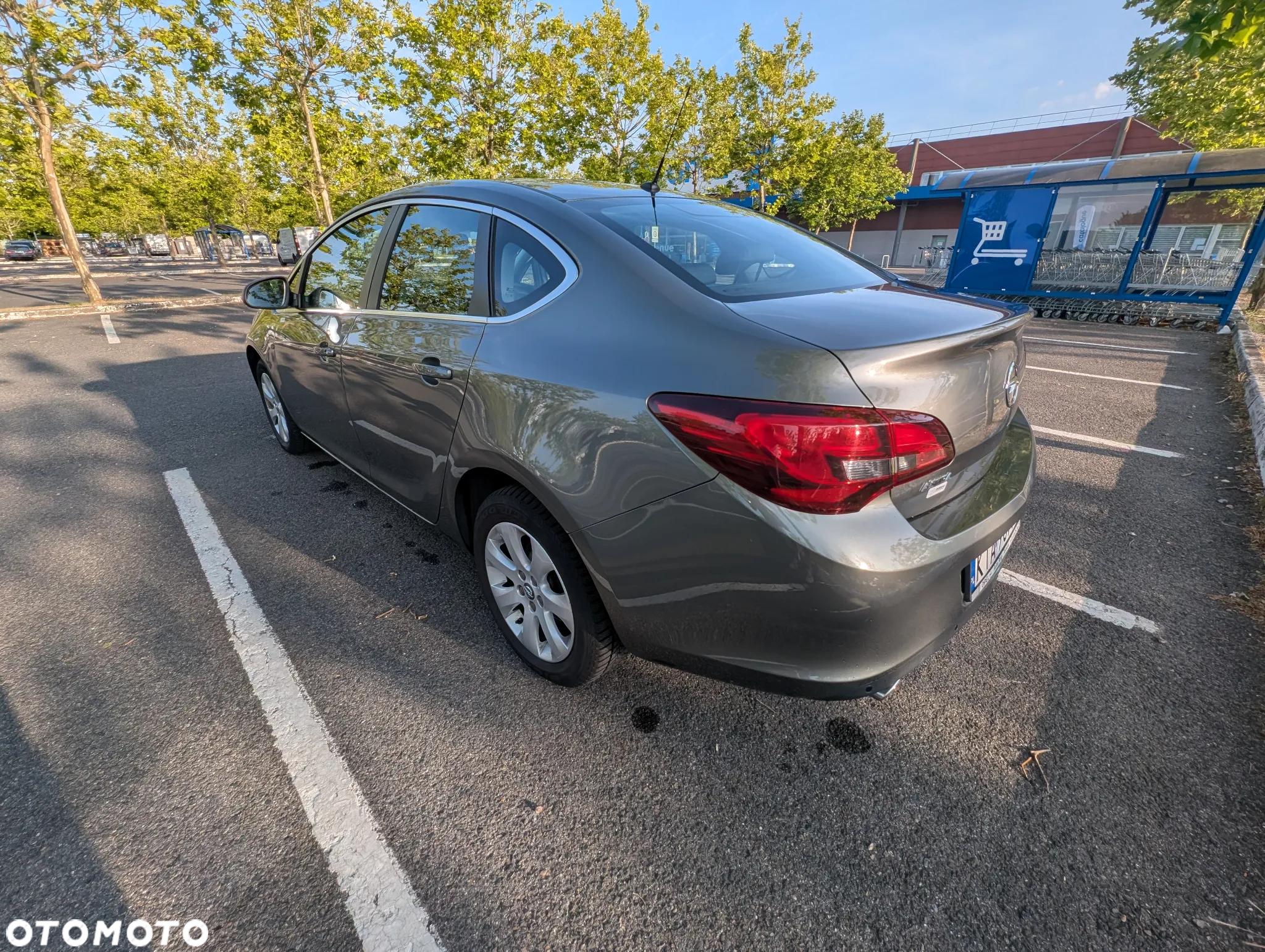 Opel Astra IV 1.4 T Active EU6 - 14