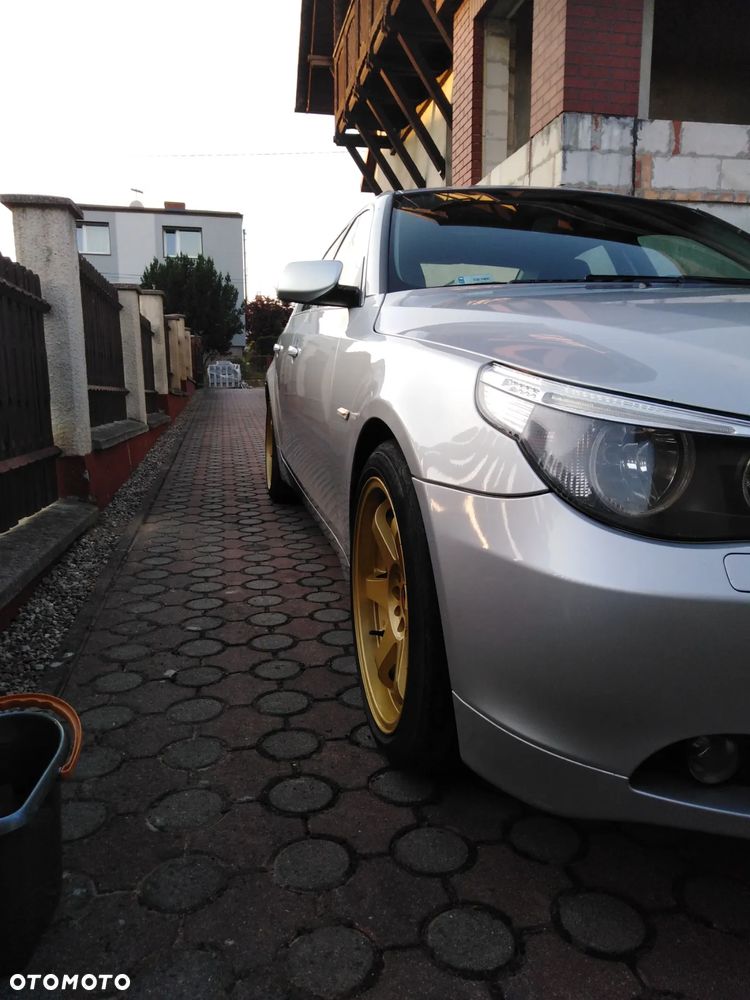 BMW Seria 5 520d - 4