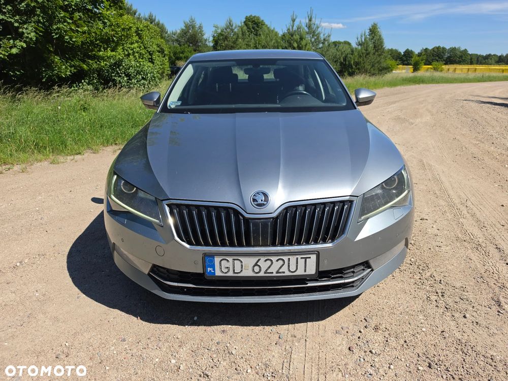 Skoda Superb 2.0 TDI Ambition DSG7 - 2