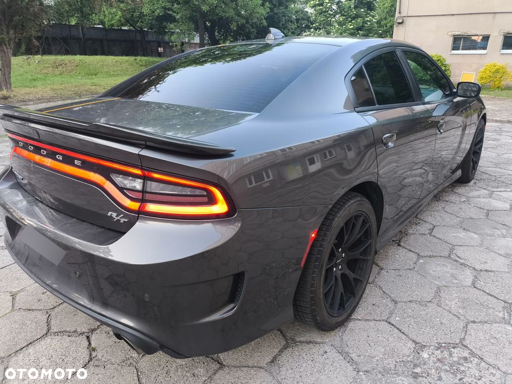 Dodge Charger 5.7 R/T - 18