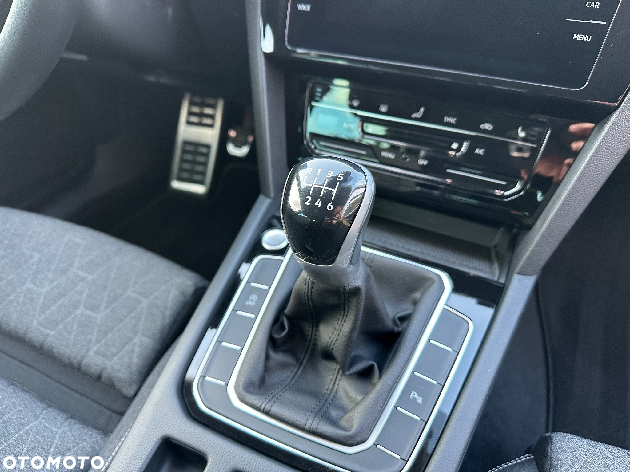 Volkswagen Passat 1.5 TSI EVO Business - 22