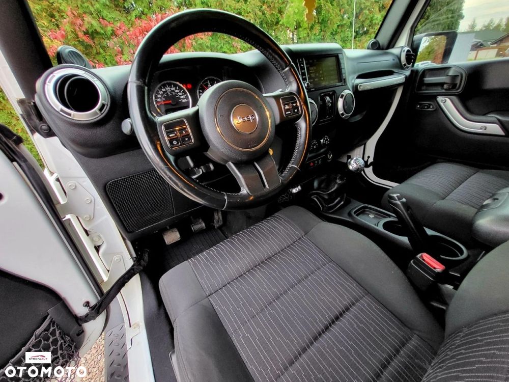 Jeep Wrangler - 24