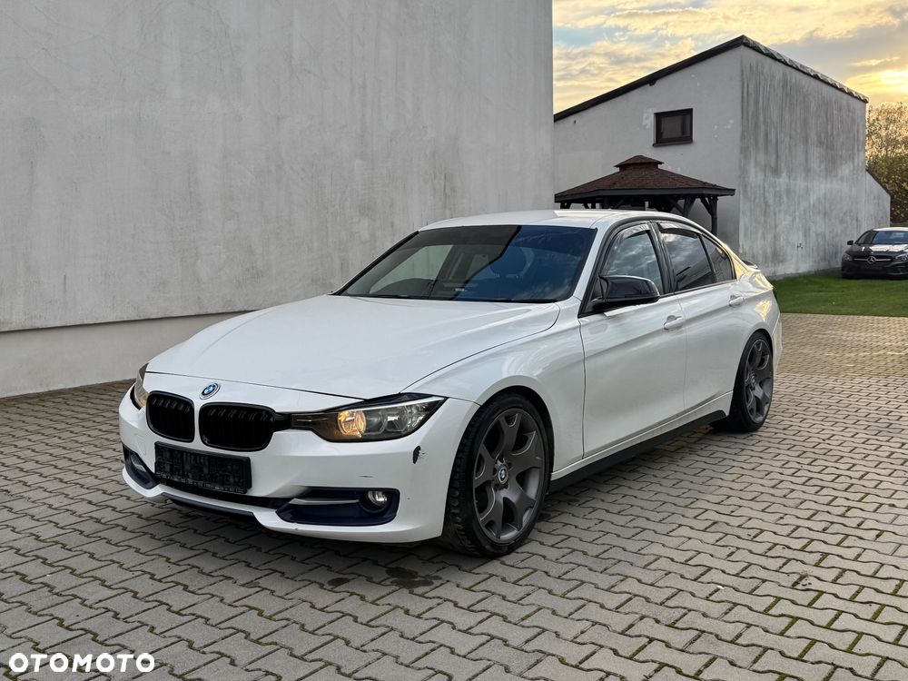 BMW Seria 3 318d Sport Line - 1
