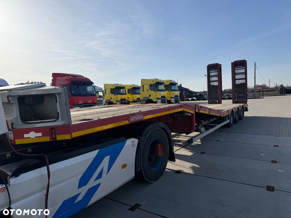 Nooteboom Nooteboom / 3 Osie / Skrętna oś / Osie SAF / Najazdy hydrauliczne + balkon / Poszerzenia / Sprowadzona / STAN BDB / / / - 1