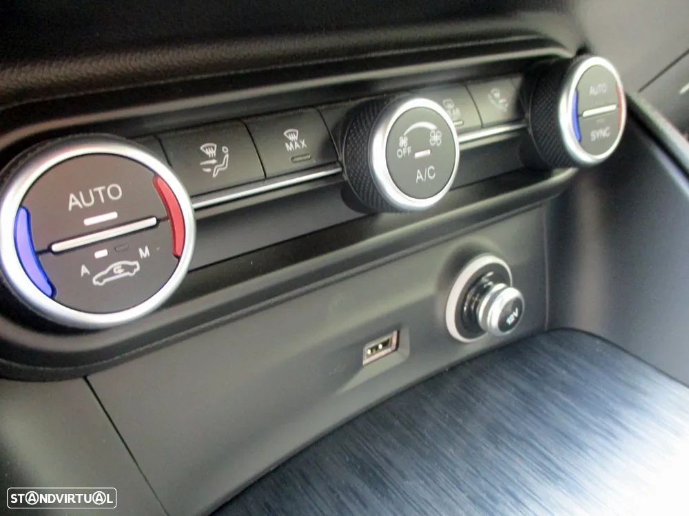 Alfa Romeo Stelvio 2.2 D Super AT8 - 36