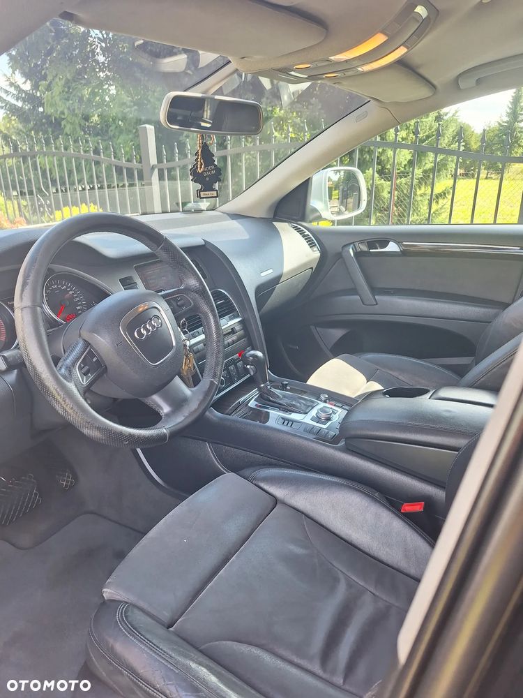 Audi Q7 3.0 TDI DPF Quattro Tiptr - 9