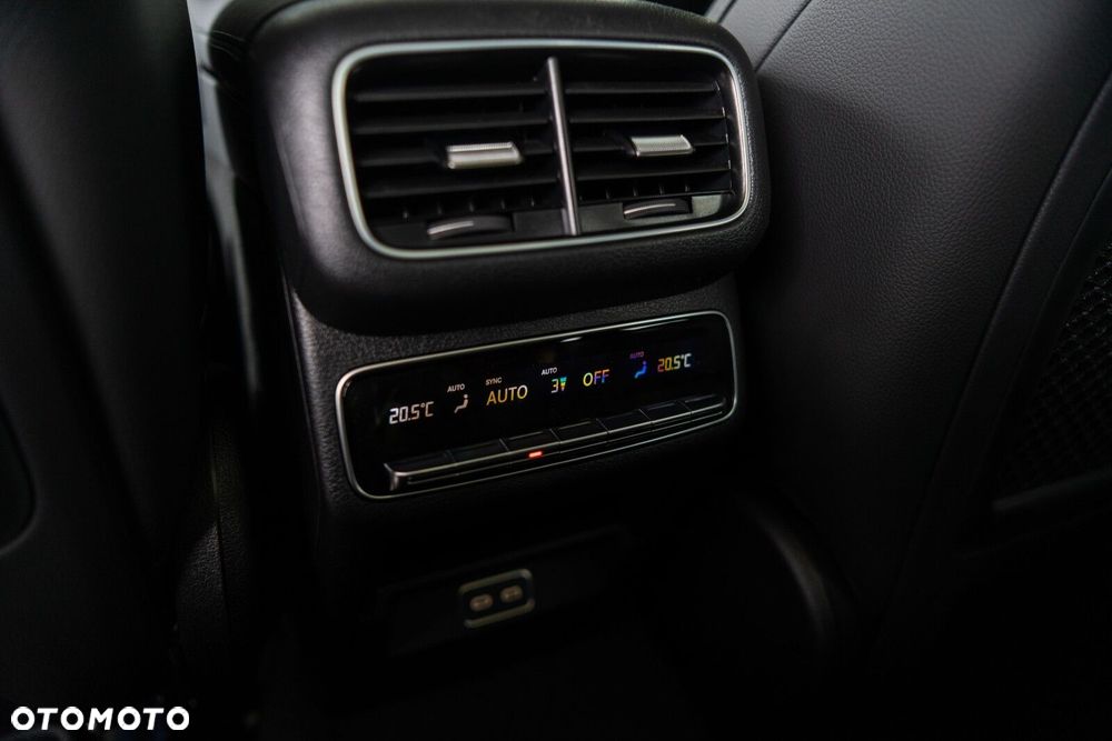 Mercedes-Benz GLE - 24