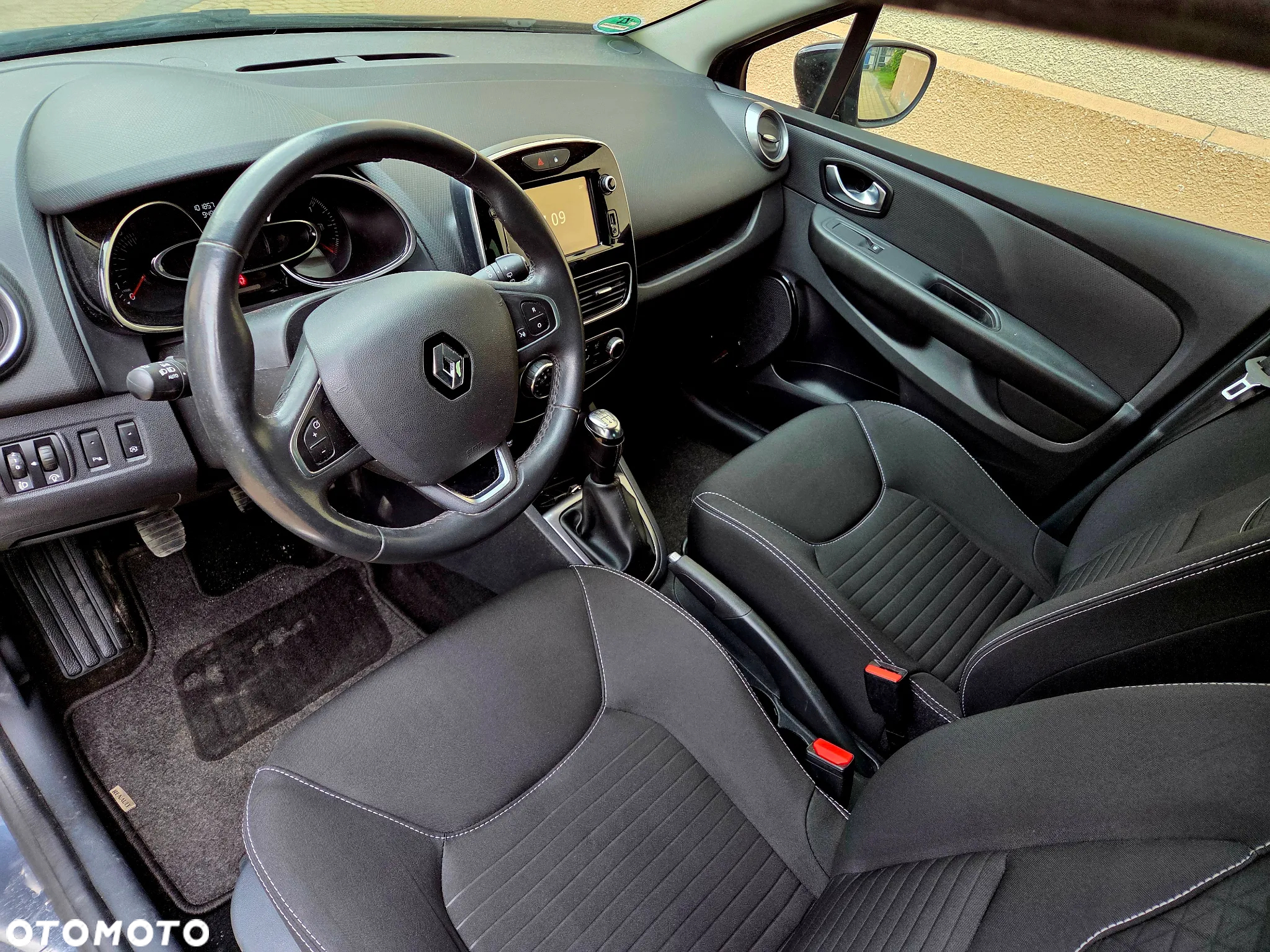 Renault Clio 0.9 Energy TCe Business EU6 - 16