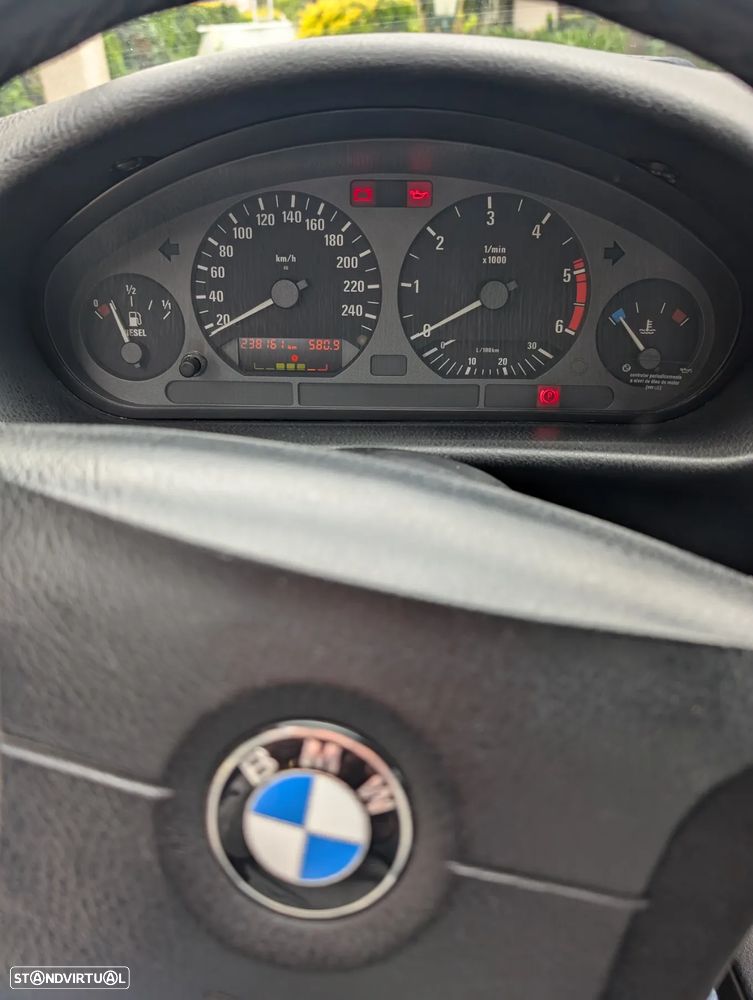 BMW 318 tds - 4