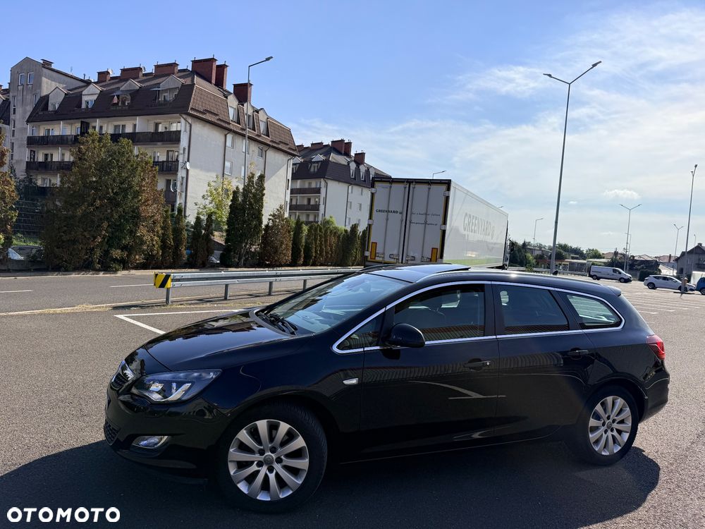 Opel Astra 1.6 Turbo Innovation - 2