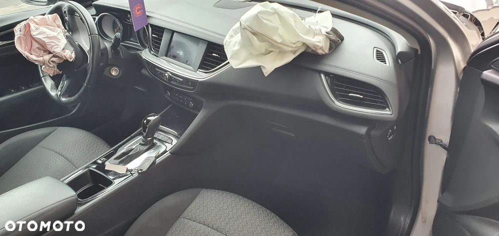 Opel Insignia - 9