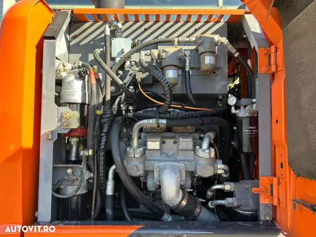 Hitachi ZX140W-5B - 13