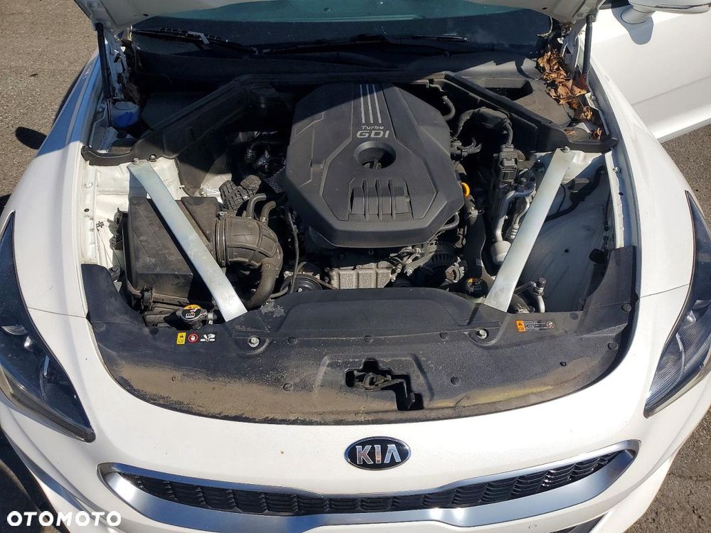 Kia Stinger 2.0 T-GDI GT Line - 12