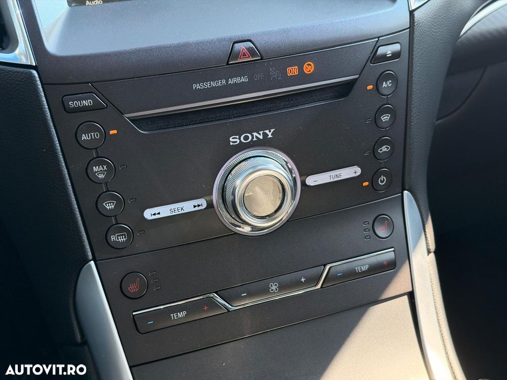 Ford Edge 2.0 TDCi Powershift Titanium - 35