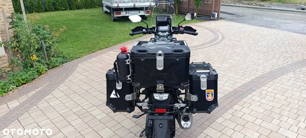 Suzuki V-STROM - 8