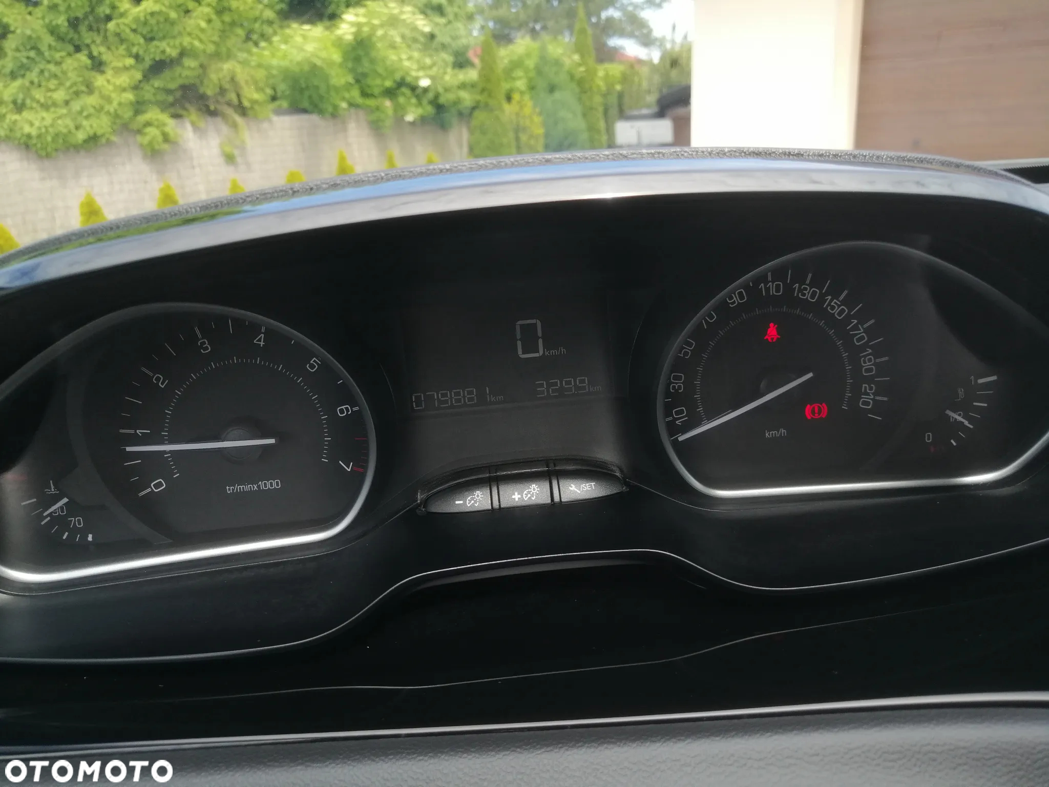 Peugeot 208 PureTech 82 Start & Stop Allure - 14