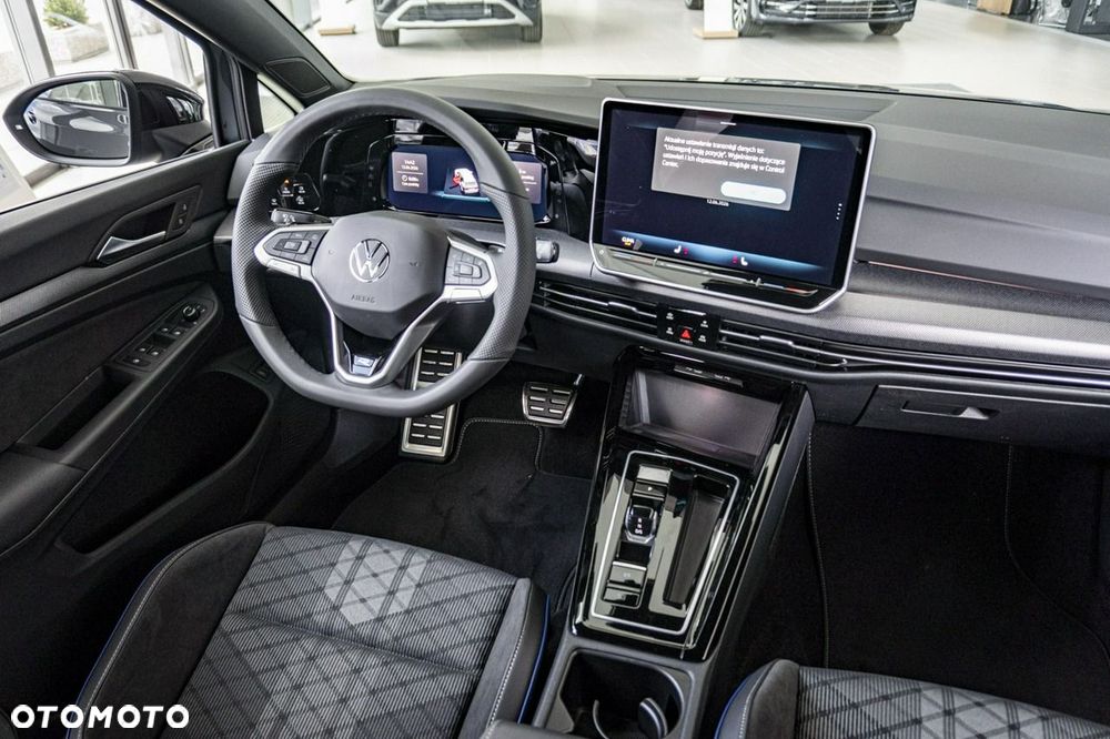 Volkswagen Golf - 21