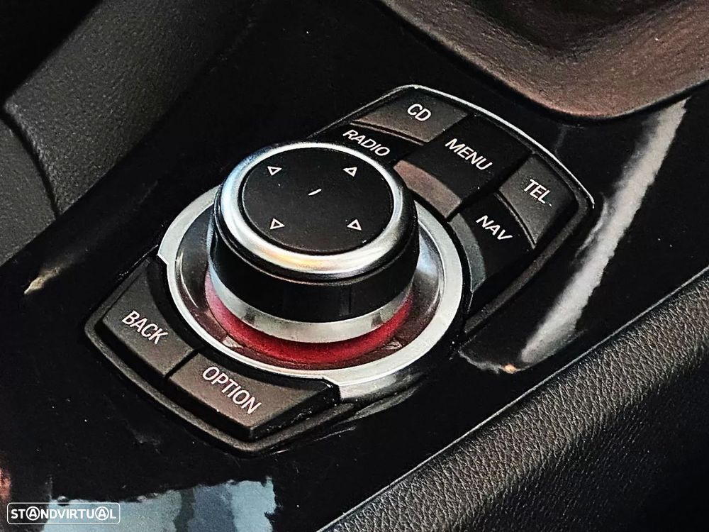 BMW 318 d Touring Navigation - 36