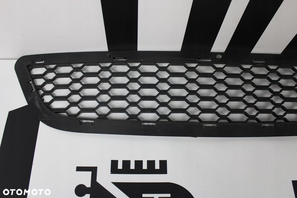 KRATKA ŚRODKOWA PRZEDNIEGO ZDERZAKA FIAT FREEMONT 55000809AB - 3