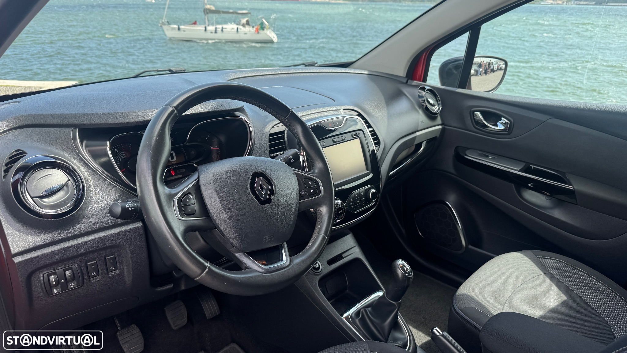 Renault Captur 0.9 TCE Exclusive - 19