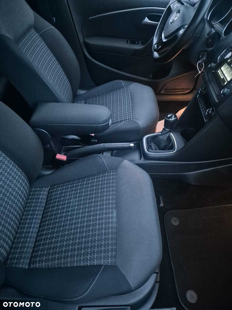 Volkswagen Polo - 6