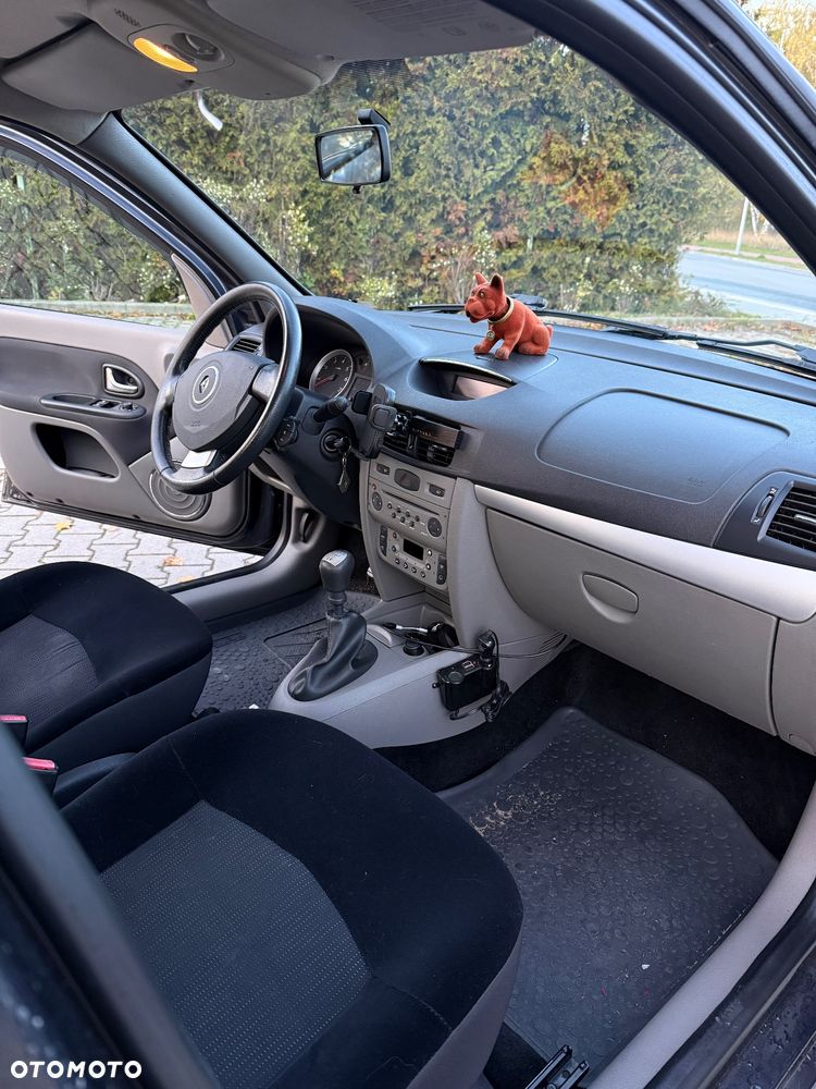 Renault Thalia 1.2 16V All Inclusive Euro5 - 12