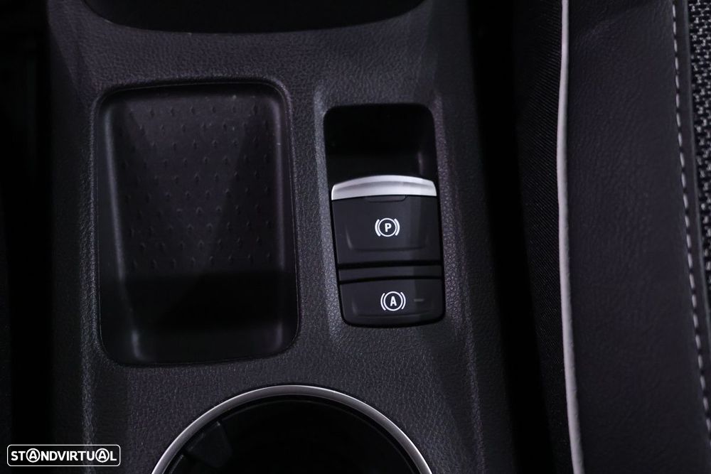 Renault Captur 1.0 TCe Techno Bi-Fuel - 29