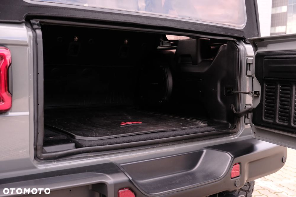 Jeep Wrangler - 15