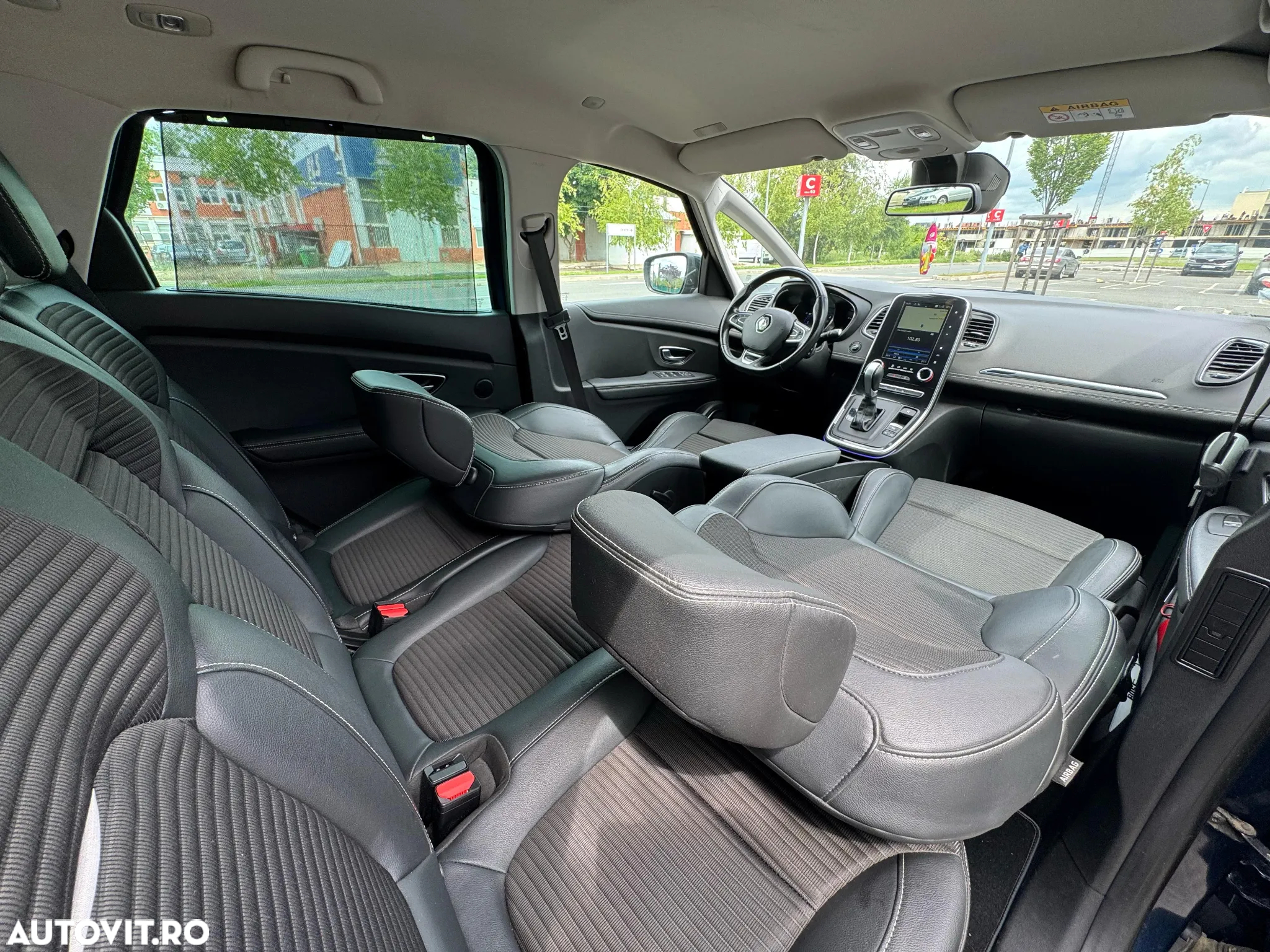 Renault Scenic BLUE dCi 120 EDC BOSE EDITION - 20