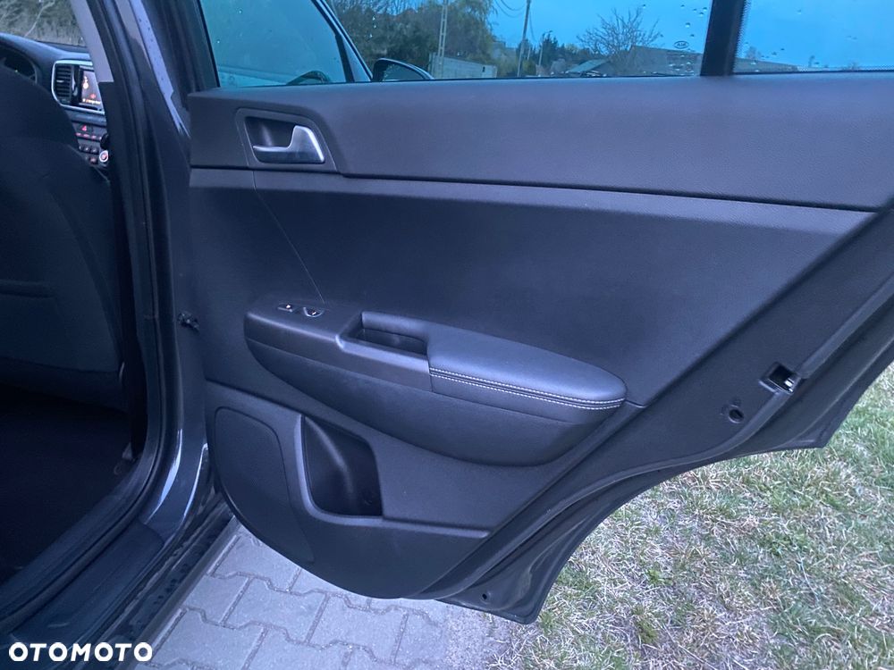 Kia Sportage 1.6 T-GDI AWD DCT PLATINUM - 18