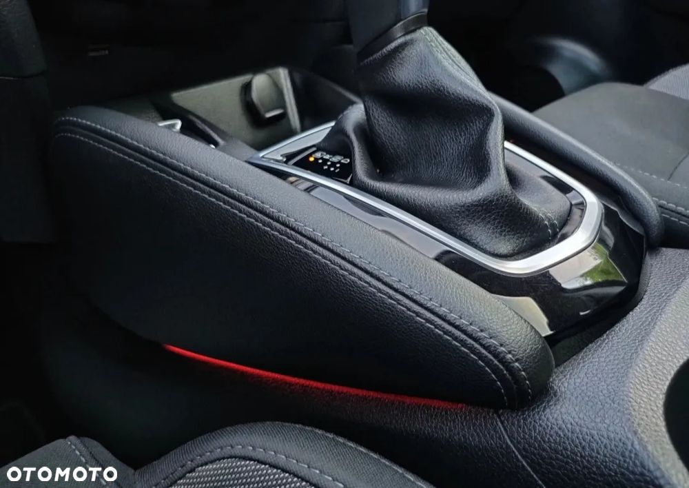 Nissan Qashqai 1.2 DIG-T Tekna Xtronic - 8