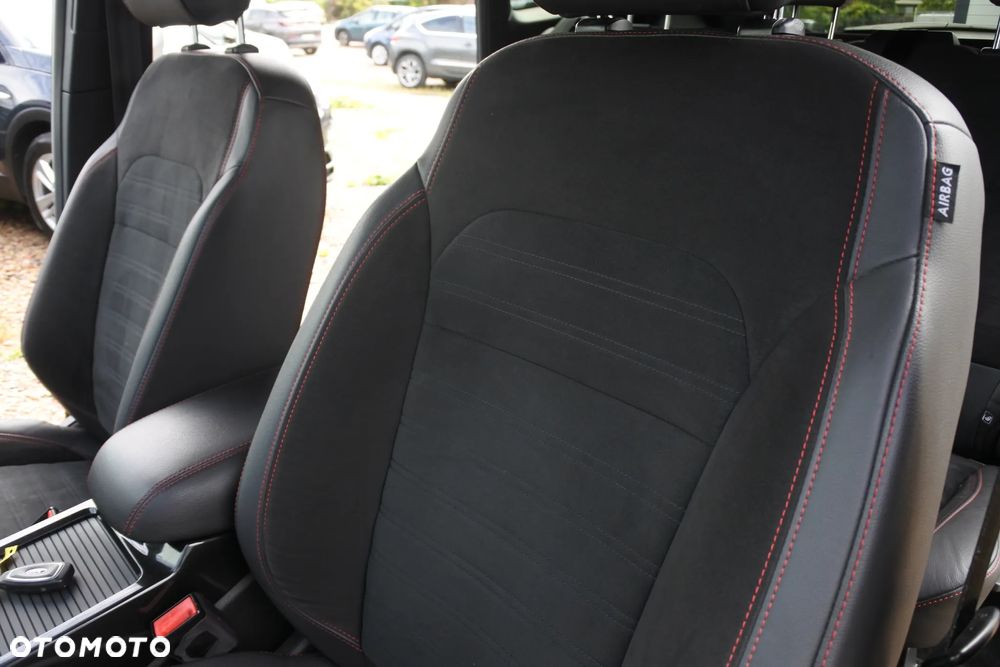 Ford Kuga 2.0 TDCi 4x4 ST-Line - 11